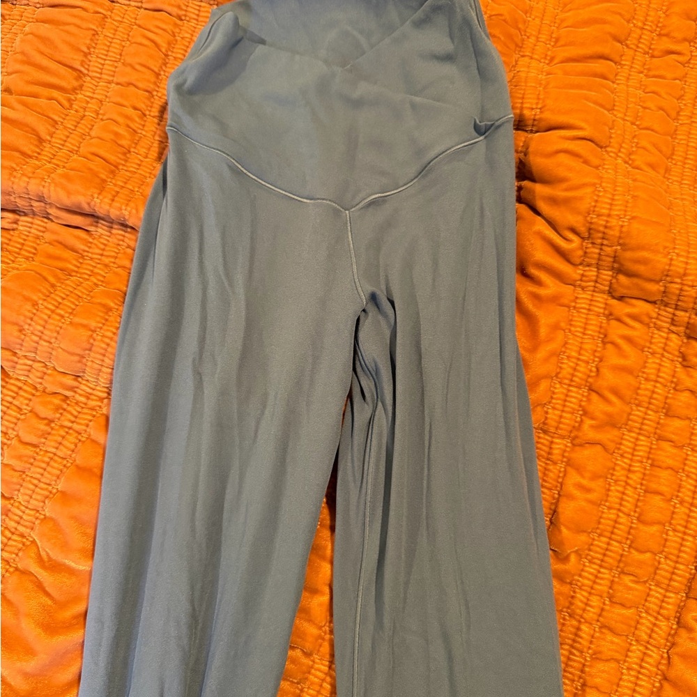 Aerie flared leggings